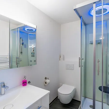 -panorama-bergblick- Dampfbad-dusche Und Aussenbett *